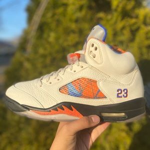 International Flight 5’s